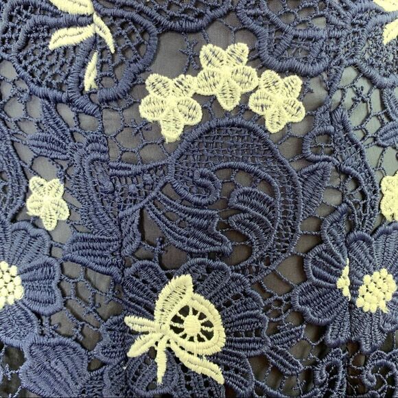 TALBOT RUNHOF Blue Lace Short Sleeved Cocktail Dress Sz 4‎ - Picture 12 of 16